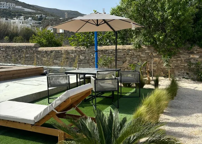 Apartment Minimal Cream Pool-front In Parikia (Paros)