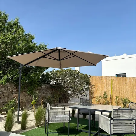 アパート Minimal Cream Pool-front In