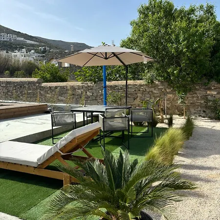 아파트 Minimal Cream Pool-front In Páros