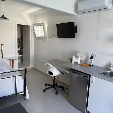 Minimal Cream Pool-front In Apartment *