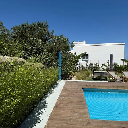 Minimal Cream Pool-front In アパート パロス島