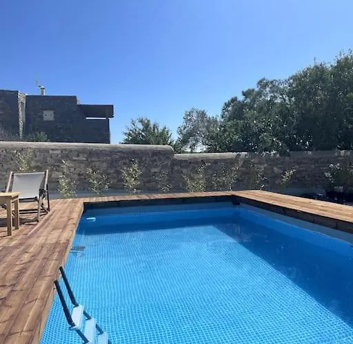 Minimal Cream Pool-front In Páros