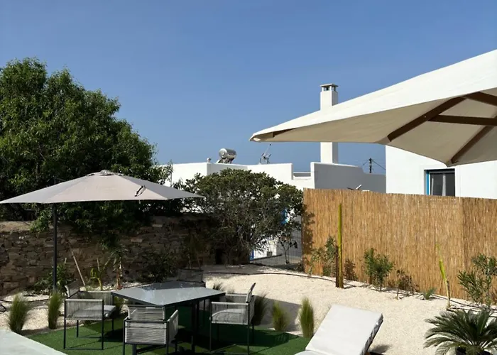 Appartement Minimal Cream Pool-front In *